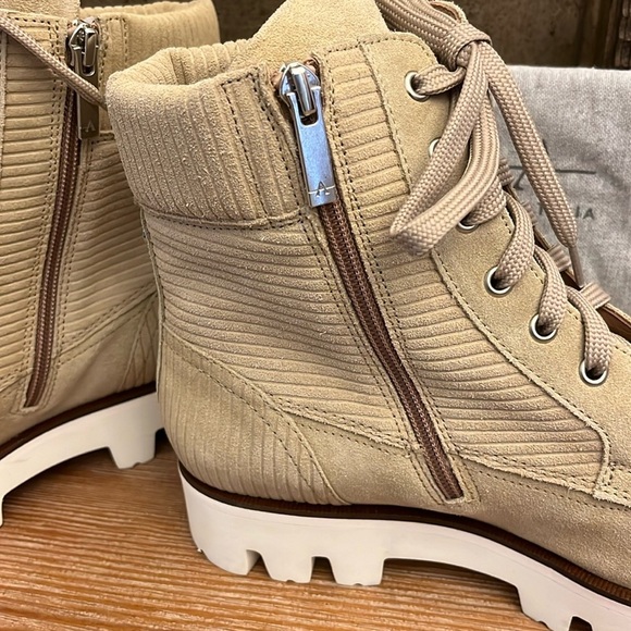 AQUATALIA Myla Corduroy / Leather Suede Combat Boots - Size 9.5 - Picture 3 of 13